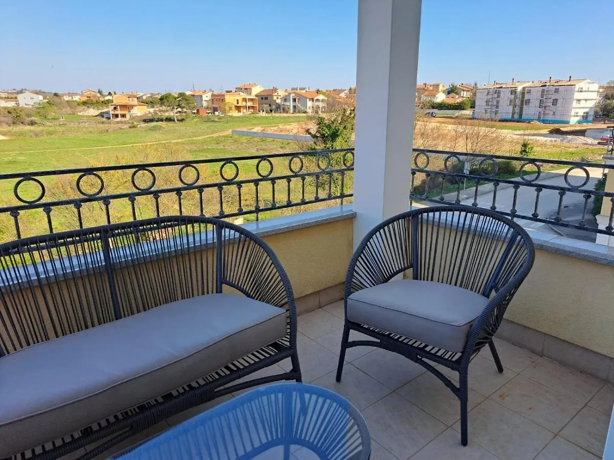 Apartman Lunna 0*, Pula Croatia
