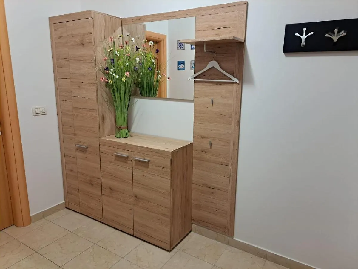 Apartman Lunna 0*, Pula Croatia