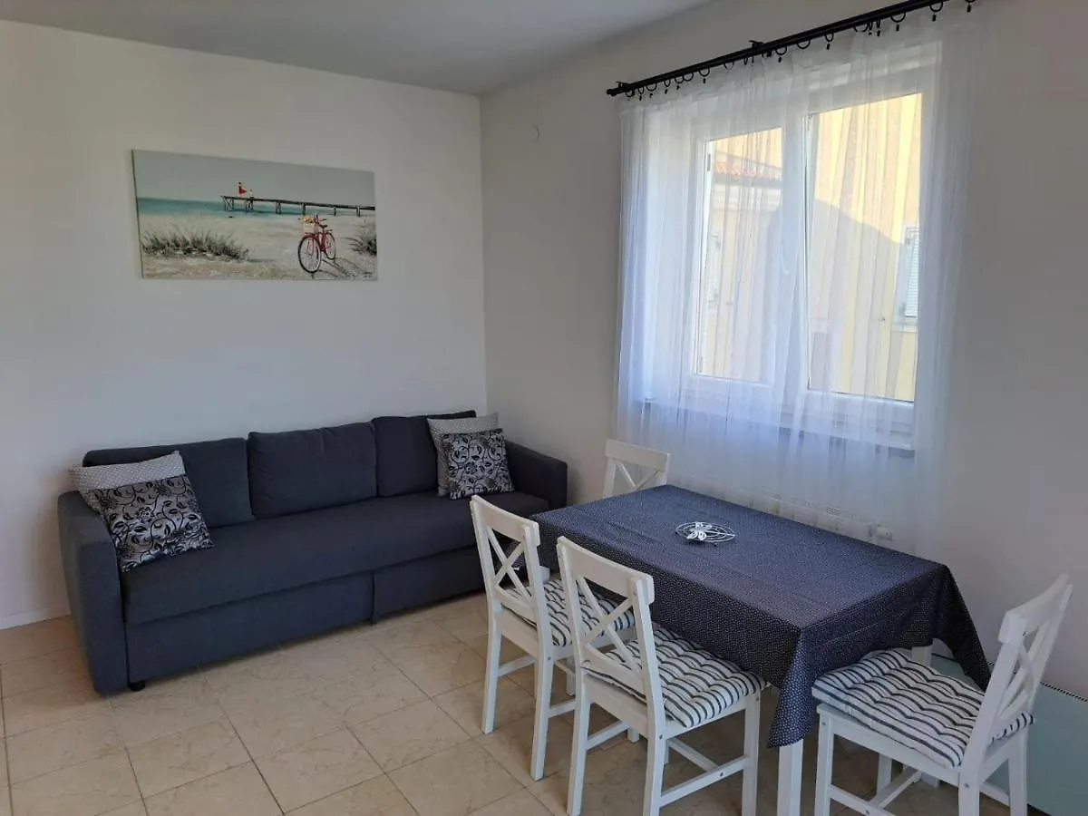 Apartamento Apartman Lunna Pula
